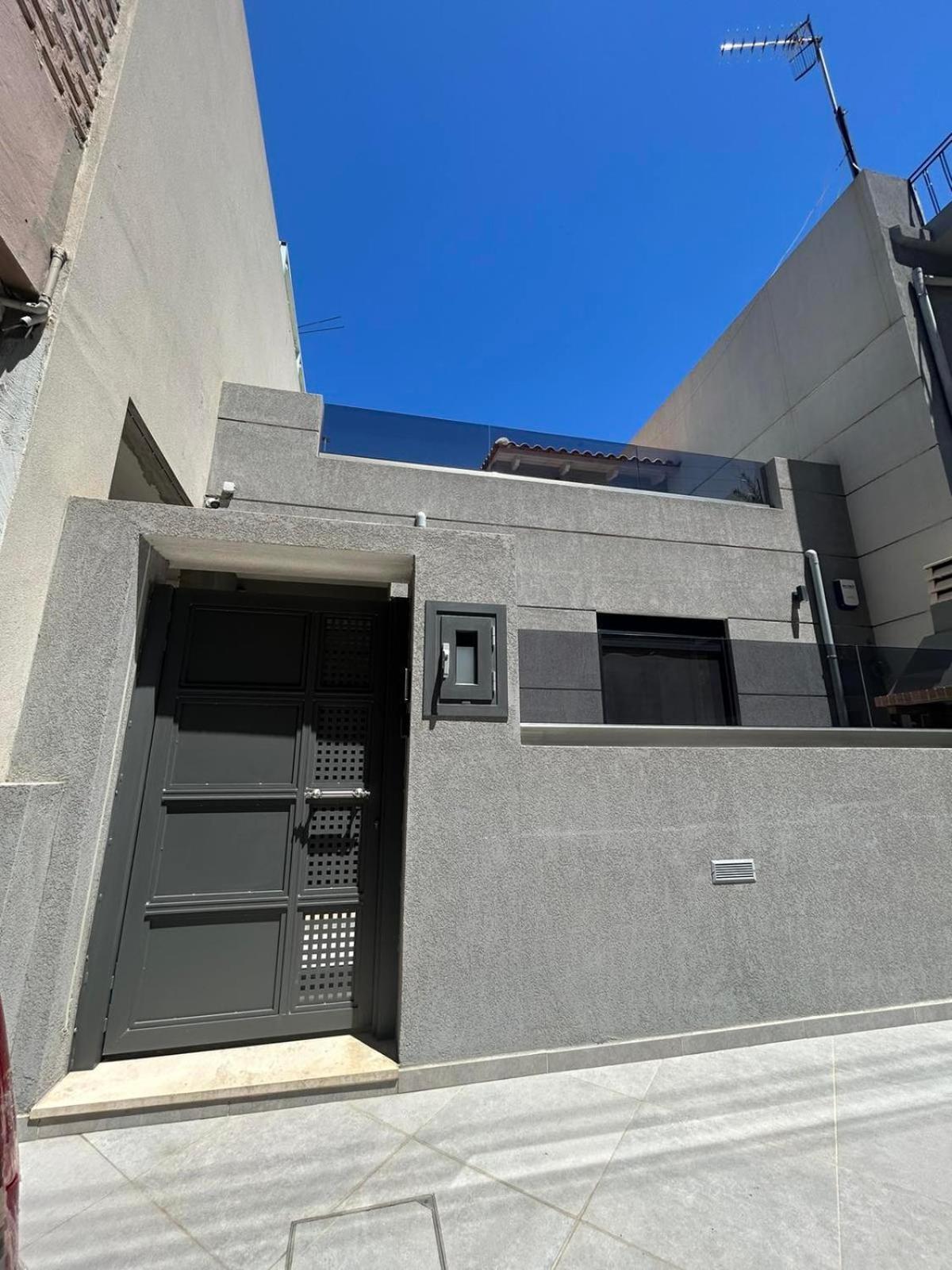 וילה Ivory Style Maisonette Near Downtown *